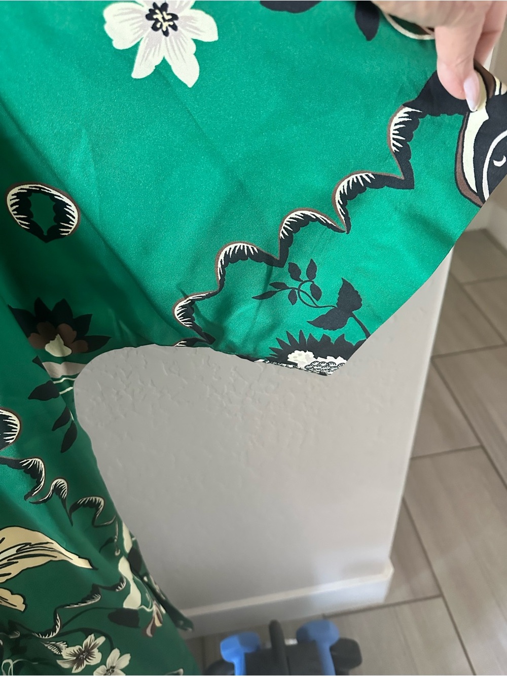 Chico's Emerald Green Floral Satin Kimono Robe with Black Trim - Picture 4 of 9